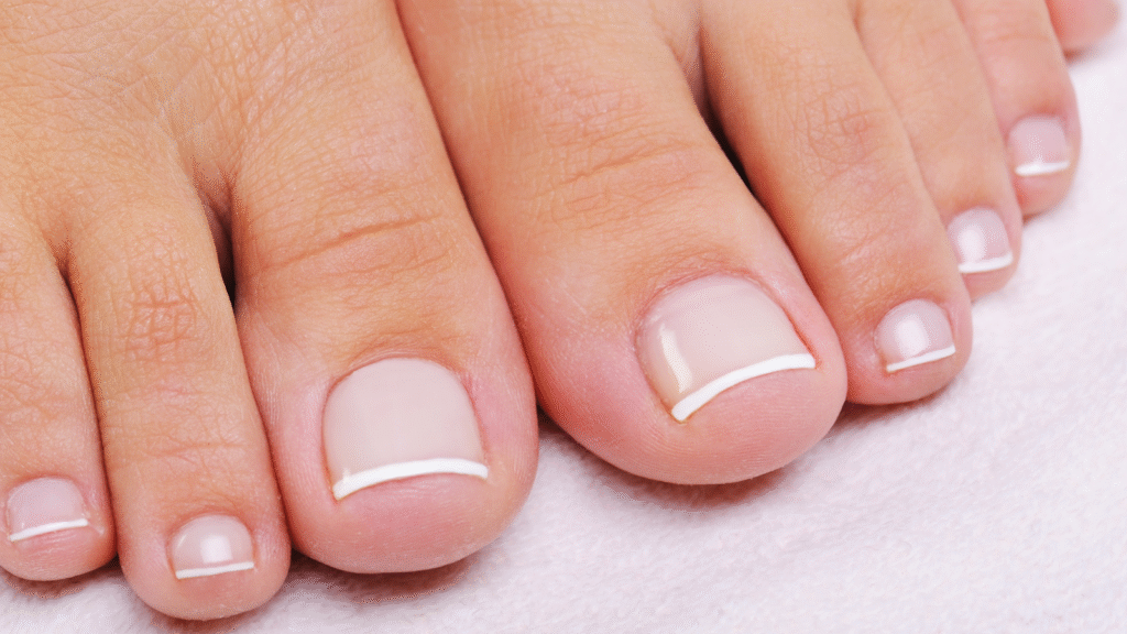 Gel lak voet frensh pedicure - Studio Rosa Beauty & wellness Hoevelaken, Amersfoort