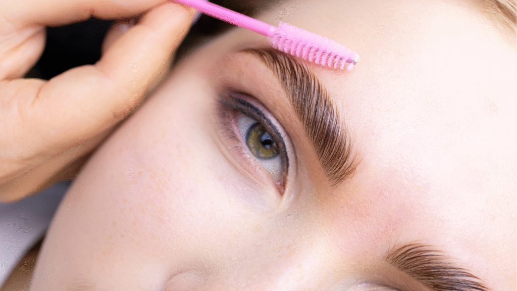 Wimpers en wenkbrauwen - Studio Rosa Beauty & wellness Hoevelaken, Amersfoort